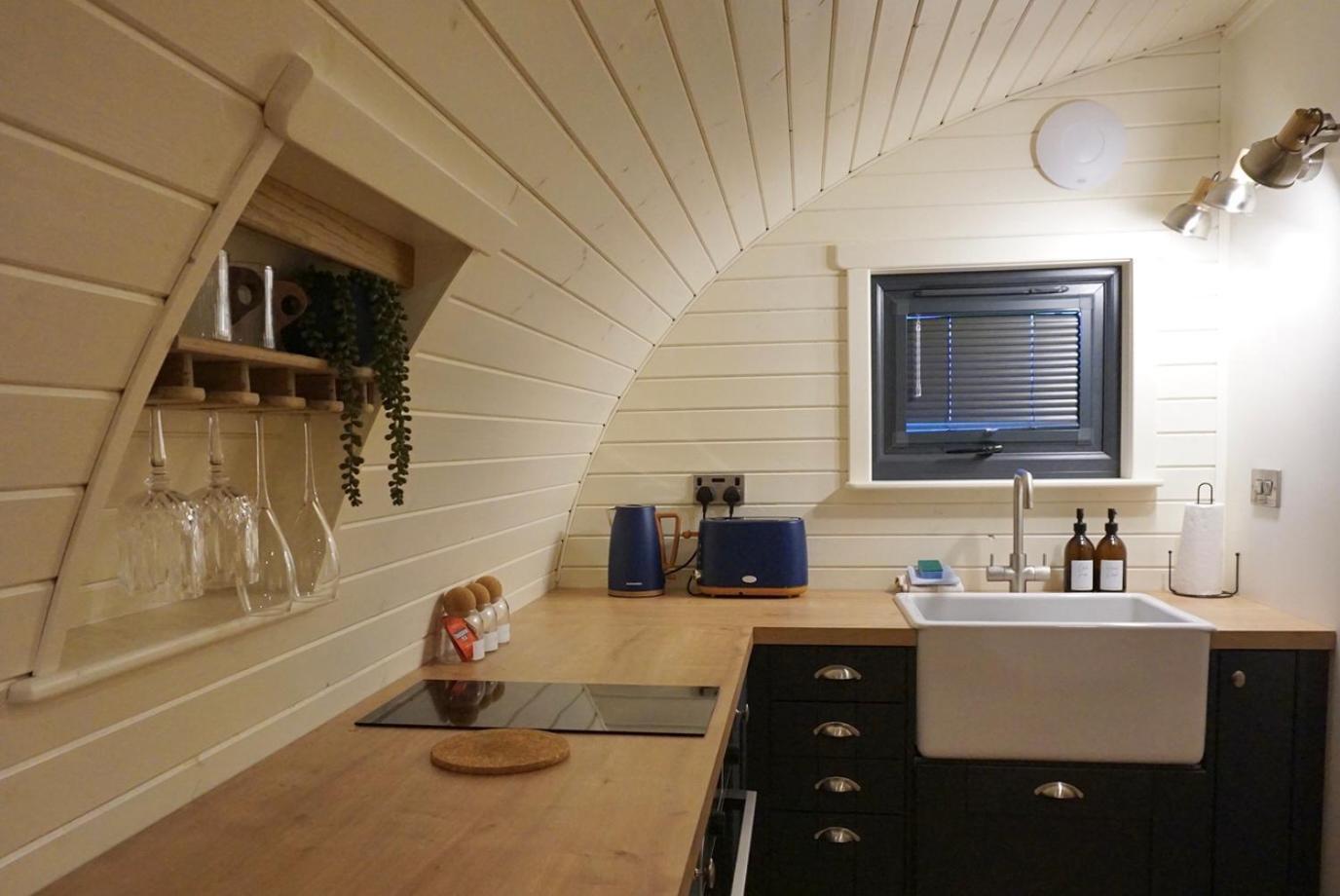 Вилла Eastridge Glamping Шрусбери Экстерьер фото